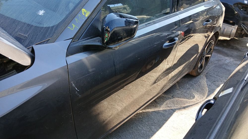 Porta frente esquerda OPEL Astra L