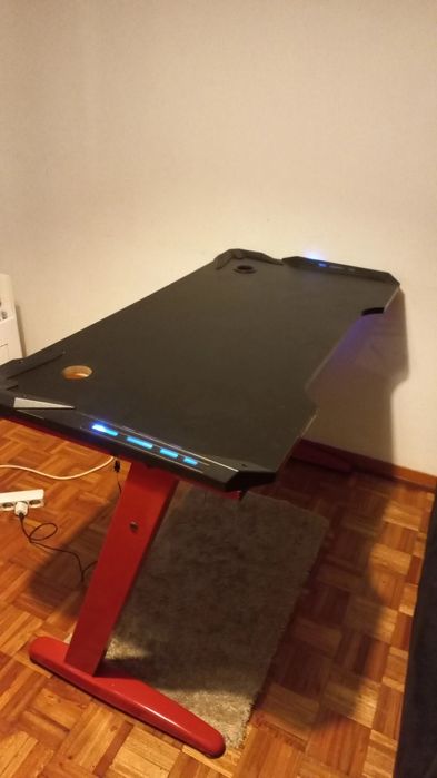 Mesa Gaming com LED