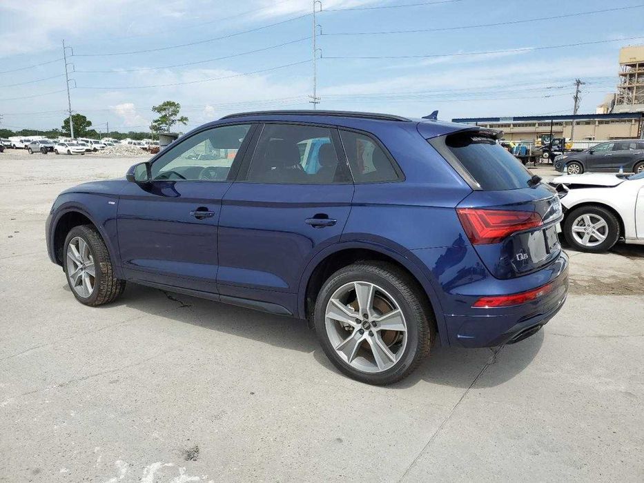 Audi Q5 Premium 45 2025