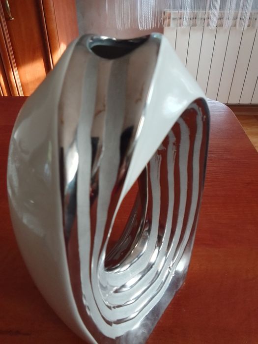 Wazon porcelanowy "Carmen"