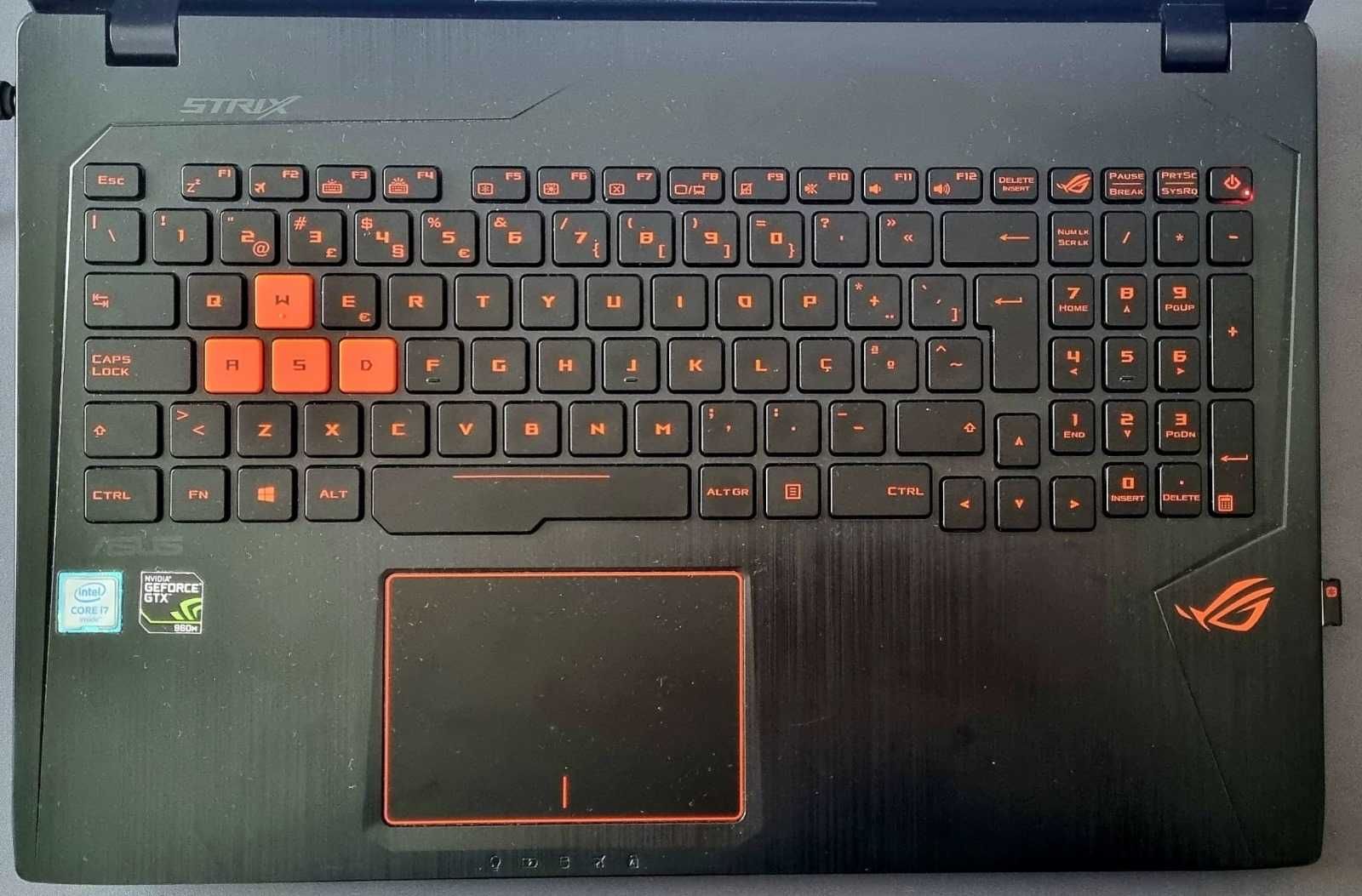 Portátil Gaming ASUS ROG Strix GL553V com muito pouco uso - não jogos!