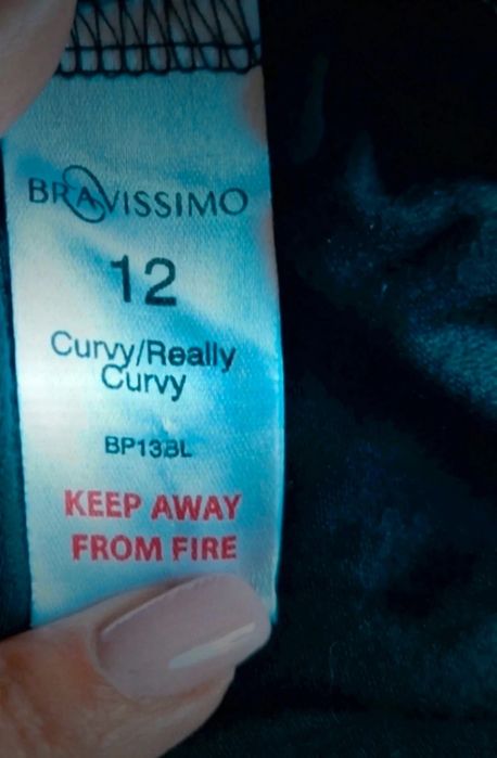 Czarna sukienka midi długi rękaw 97 % wiskoza Bravissimo rozmiar L 40