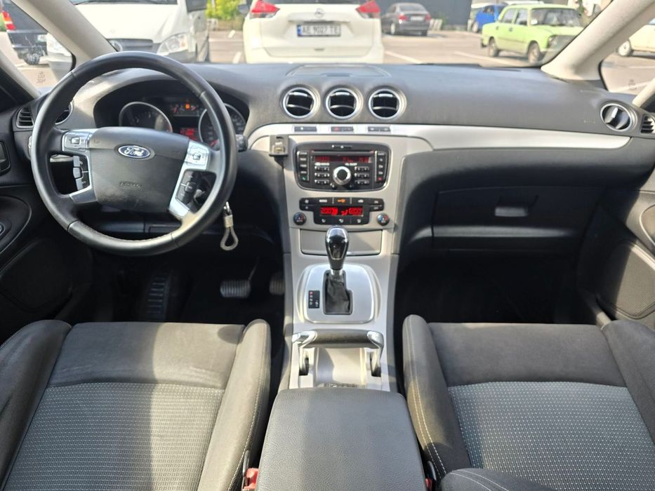 Ford S-Max 2011г.