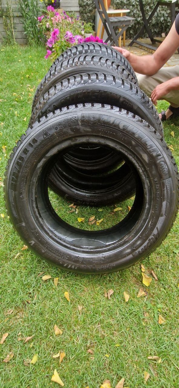 Sprzedam opony Michelin Alpin A4