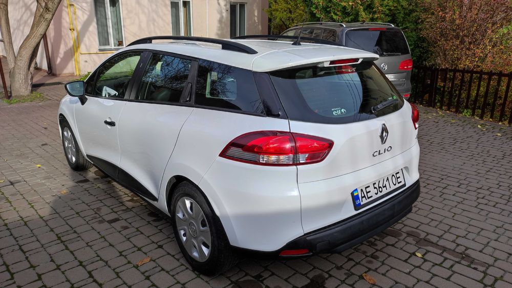 Автомобіль Рено Clio 2015 р. (1,5 дизель)