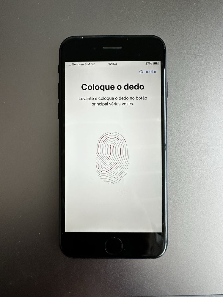 Iphone se 2a geracao com vidro traseiro partido