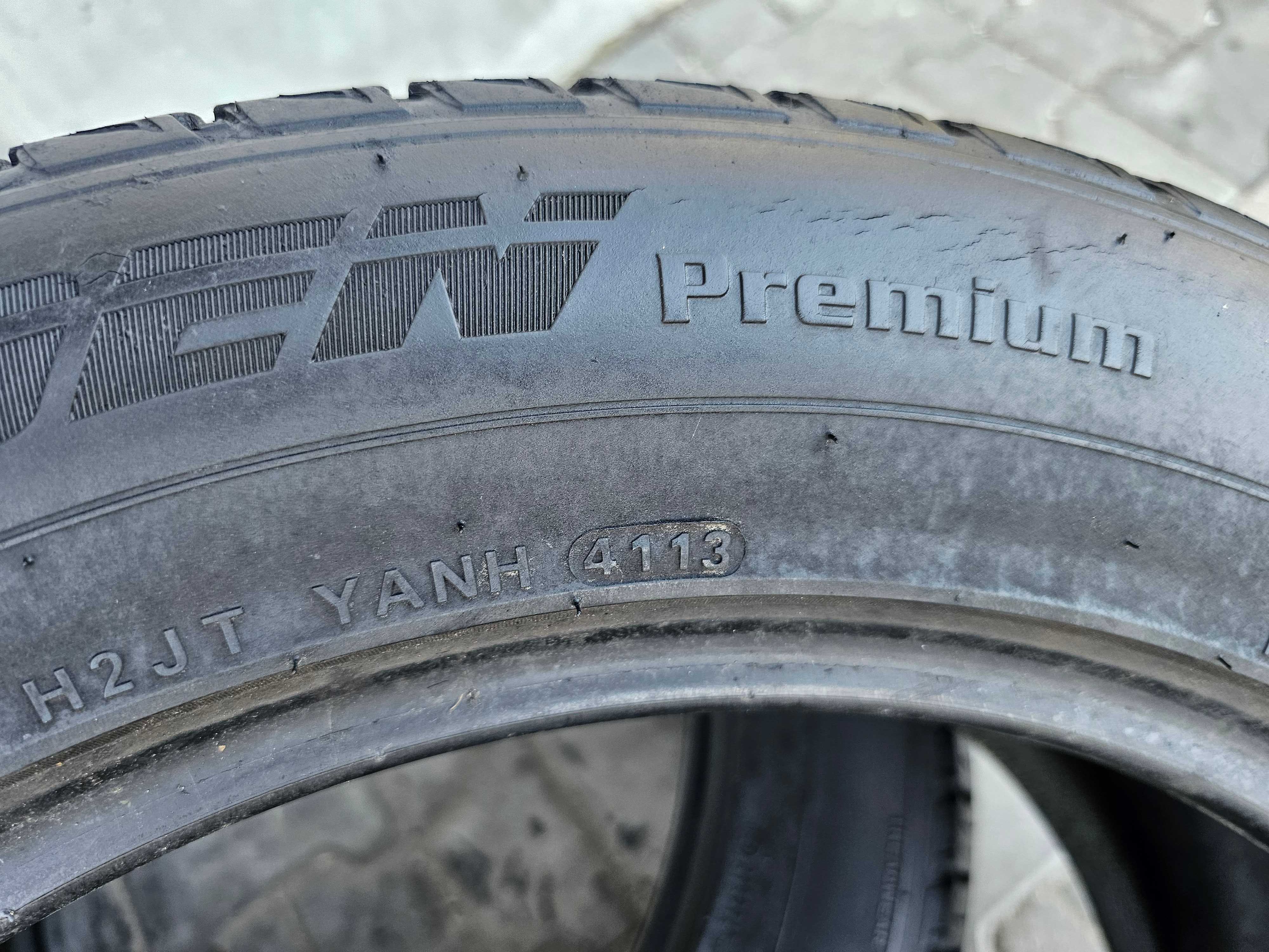 Lato Kumho 235/55 R19 5.5mm