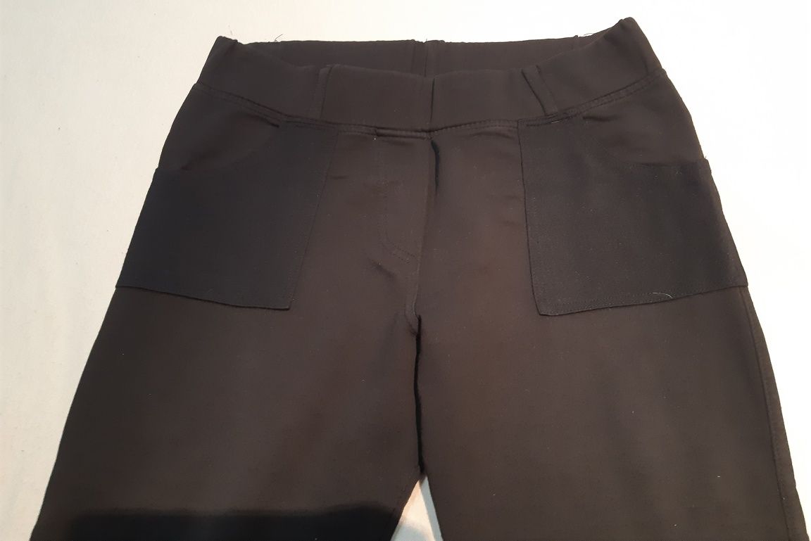 Czarne spodnie z kieszeniami/ Leginsy