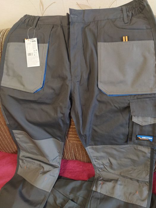 Робочий одяг, штани і куртка з міцного якісного матеріалу,.