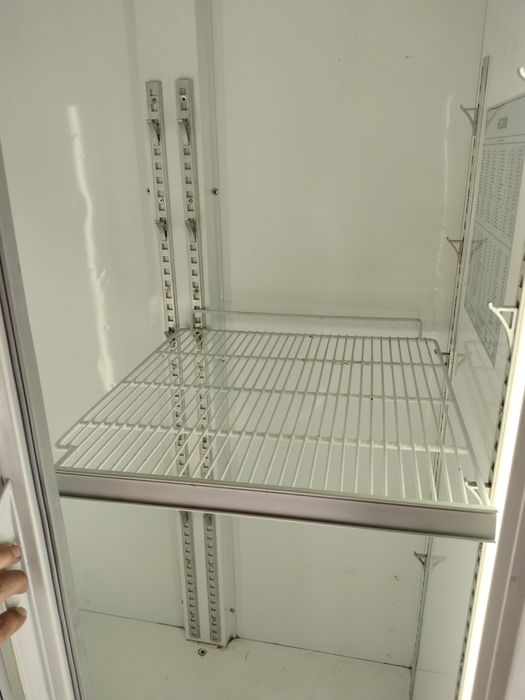Armário vertical frio  2 portas vidro duplo