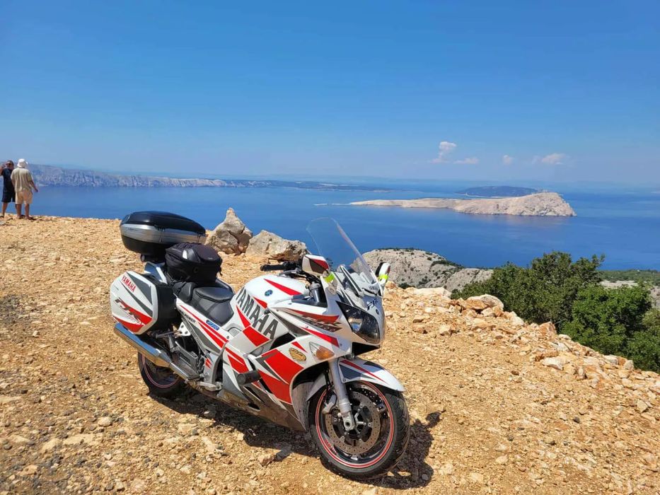 Yamaha FJR Sprzedam Yamaha FJR 1300 rok 2007, przebieg 77 tyś km. bezwypadkowy