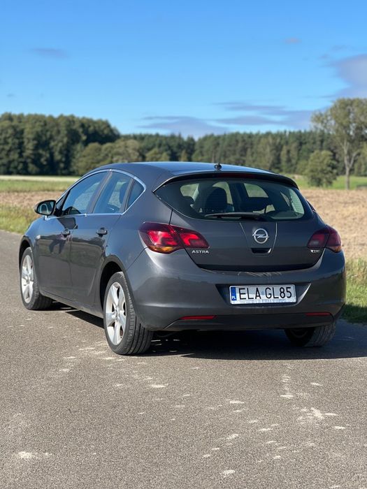 Opel Astra J 1,7 CDTI 2010