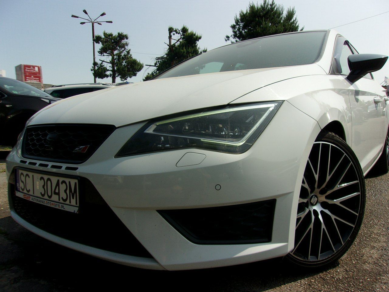 Seat Leon CUPRA, 280KM, Navi, PDC 2x, Grzane fotele, Klimatronic, Panorama