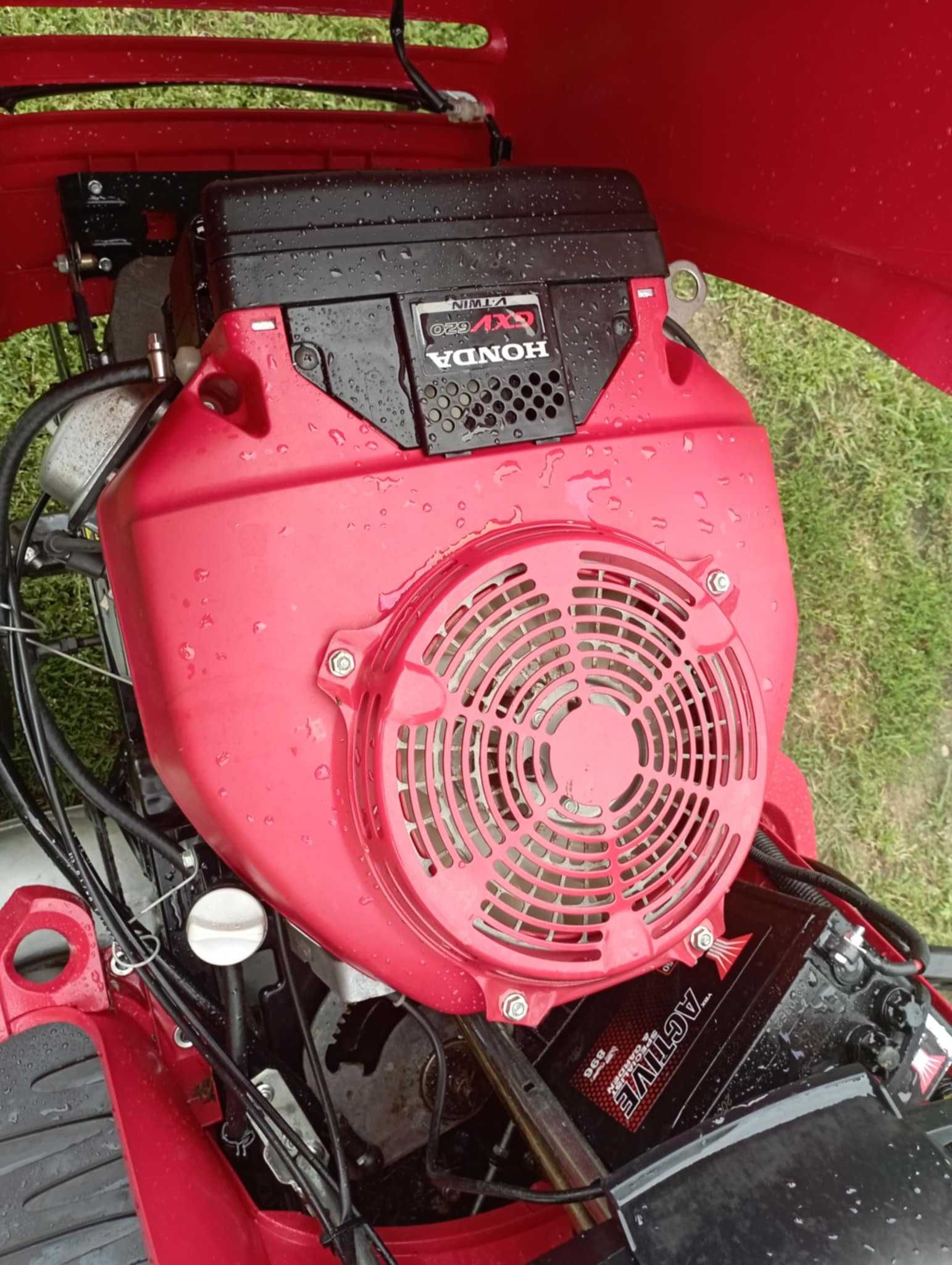 Honda 2620 V-Twin Hydrostat