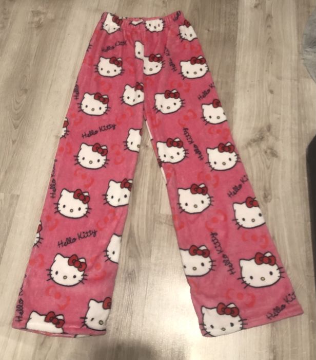 Sprzedam spodnie hello kitty