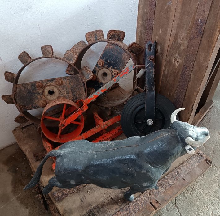 Moto enxada com alfaias