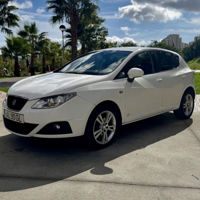 Seat Ibiza 1.6 TDi Desde 99€ mês