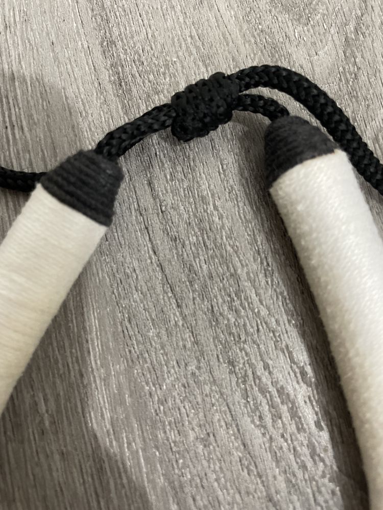 Colar multicolor com fecho ajustavel marca Pedra Dura