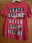 T-shirt com estampa 
12-14 anos
C&A
Entrega em Coimbra ou envio por CT
