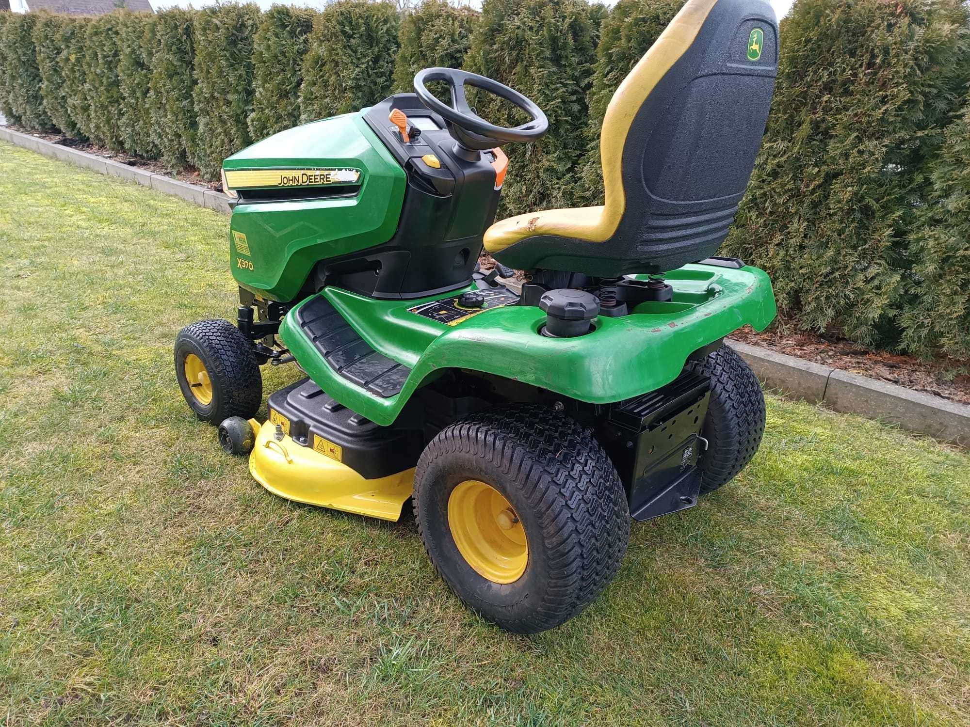 Traktorek kosiarka JOHN DEERE X370 Kawasaki V2 107cm EDGE Mulch