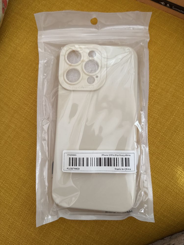 Capa iPhone15 pro max branca