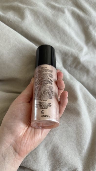 Iconic London prep set glow