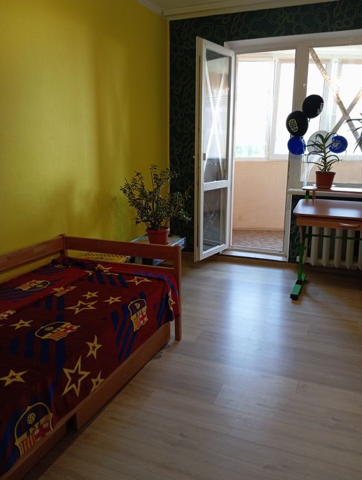 Сдам 3 х ком квартиру Ильфа и Петрова