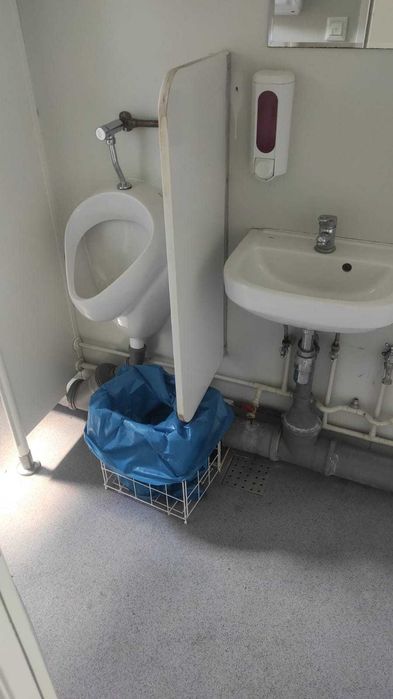 Kontener sanitarny 6x2.5m WC x3, pisuary, podgrzewacz wody, ogrzewanie