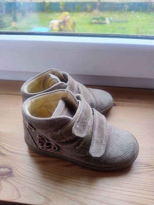 Buty przejściowe Primigi r.25