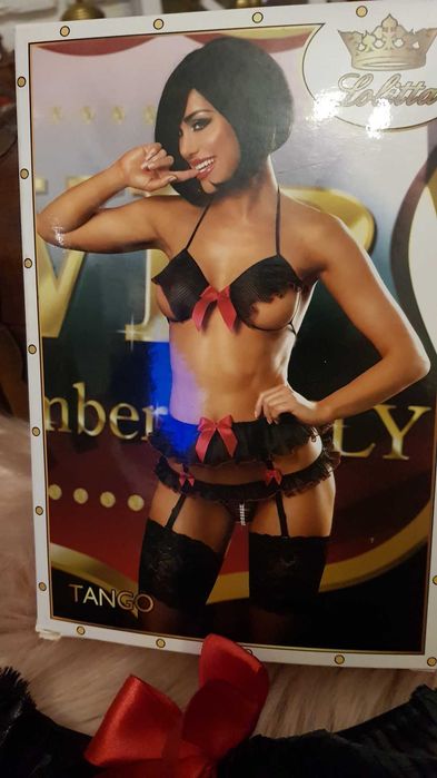 niezwykle seksowny, pełen subtelności komplet