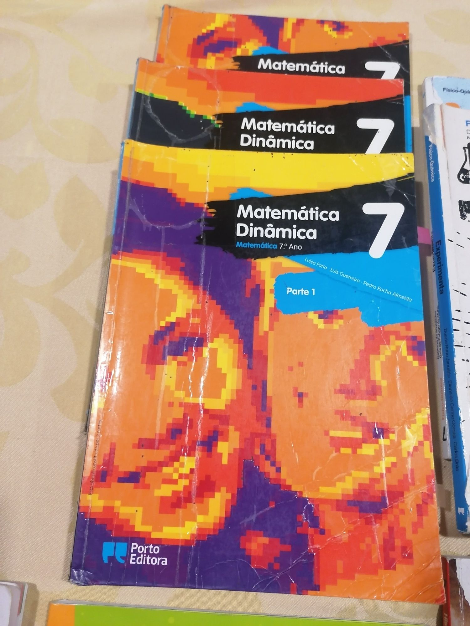 Livros escolares 7 ano