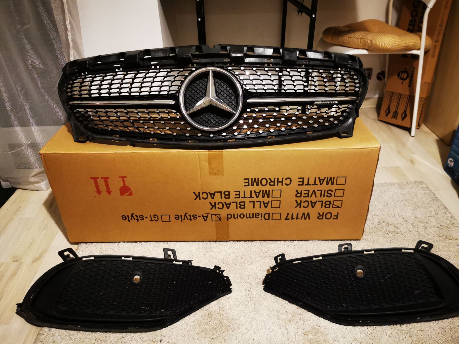 Grill Diamond, kratki zderzaka, podswietlana gwiazda Mercedes CLA AMG