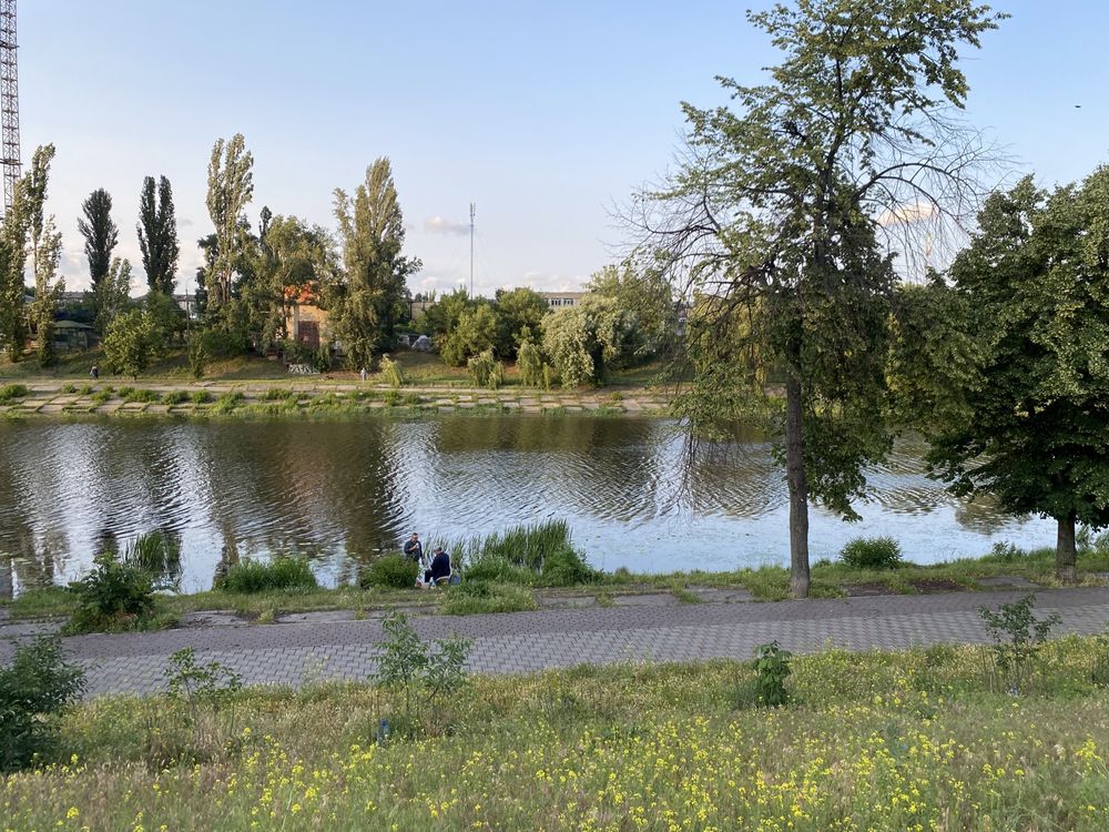 Здам 1 к.кв м.Лівобережна-10 хв.Березняки.вул.Бучми
