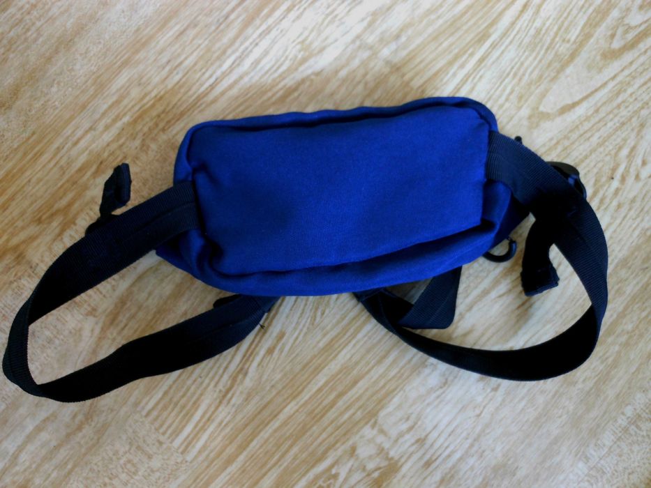 Сумка на пояс Austria