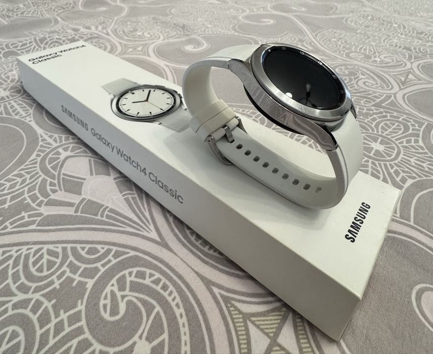 Samsung Galaxy watch 4 classic, смарт годинник