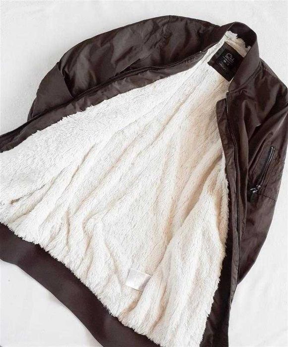 бомбер парка хакі с хутром всередині clockhouse