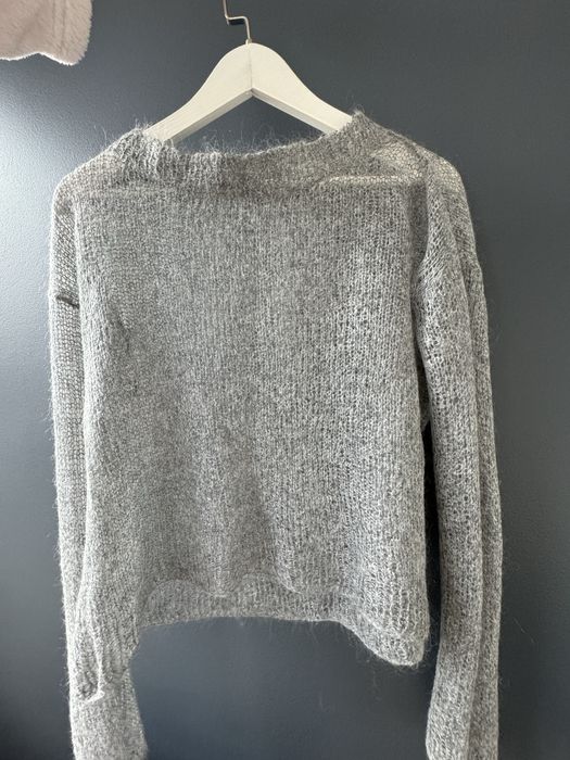 Мохеровий светр, неймовірний, з подовженими рукавами, хс!