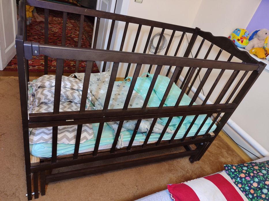 Кроватка детская