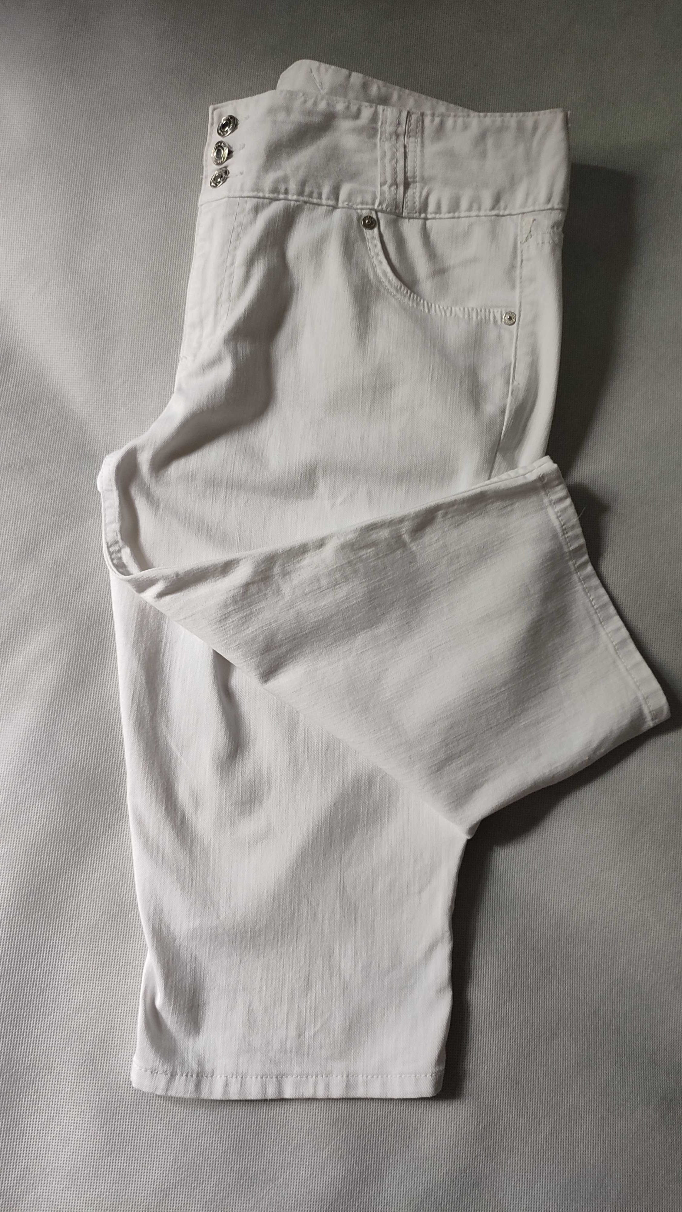 Spodenki damskie białe jeansowe plus size klasyczne do kolan 46