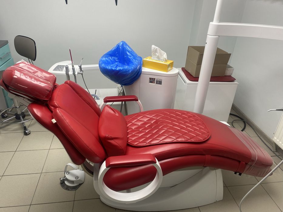 Установка Diplomat, Lux250, стоматологічна установка