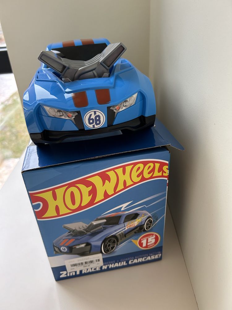 Гоночний автомобіль гараж Hot wheels