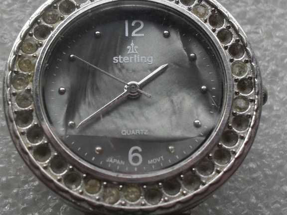 stary zegarek Sterling na bransoletce sprawny w 100%