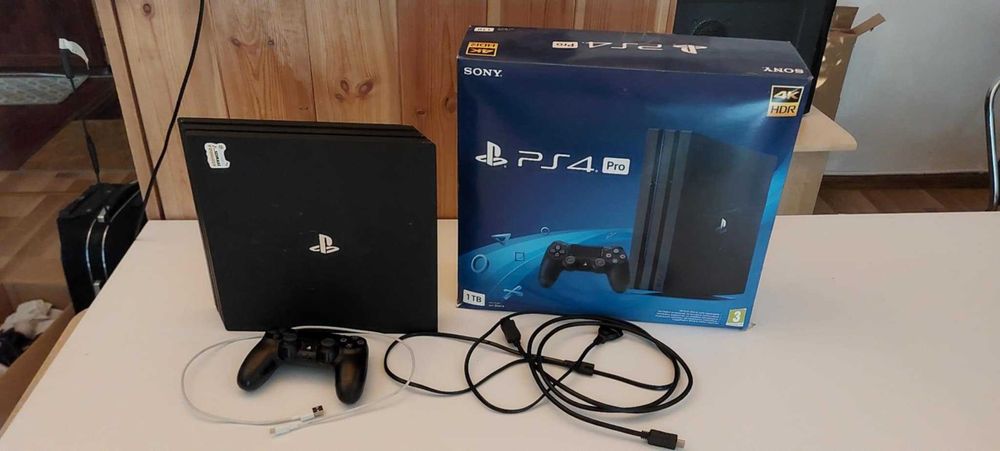 Playstation 4 PRO 1TB