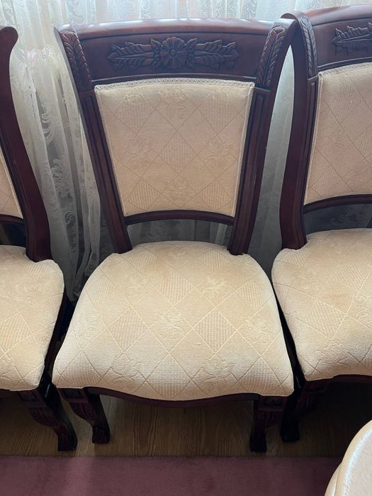 Стол ручной работы для гостиной + стулья