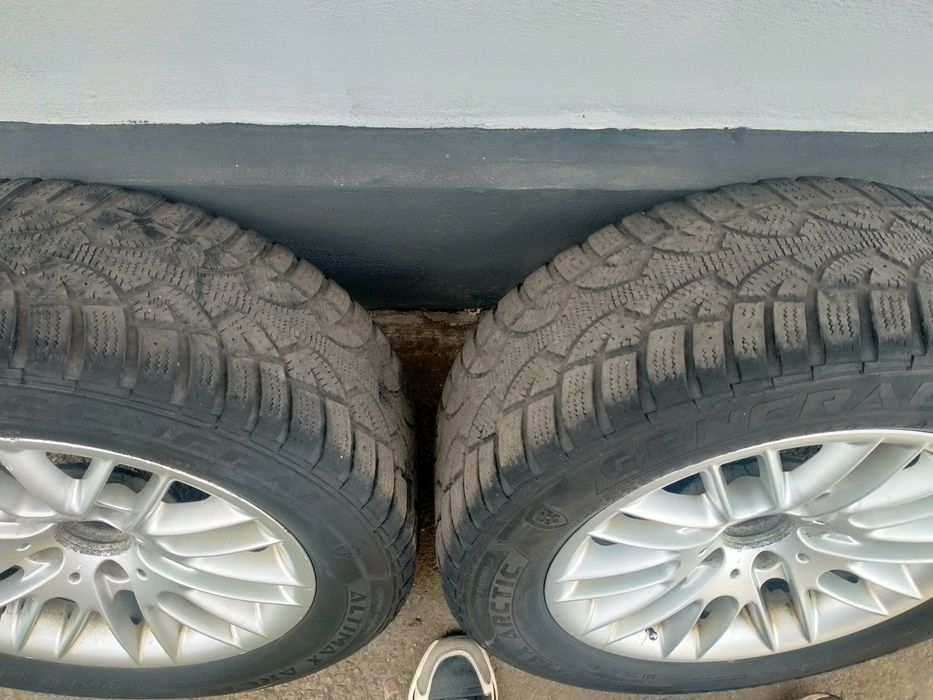 Продам диски с резиной 225\50 р16 зима