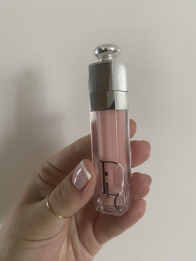 Błyszczyk powiekszajacy usta Dior Addict Lip Maximizer 001 pink