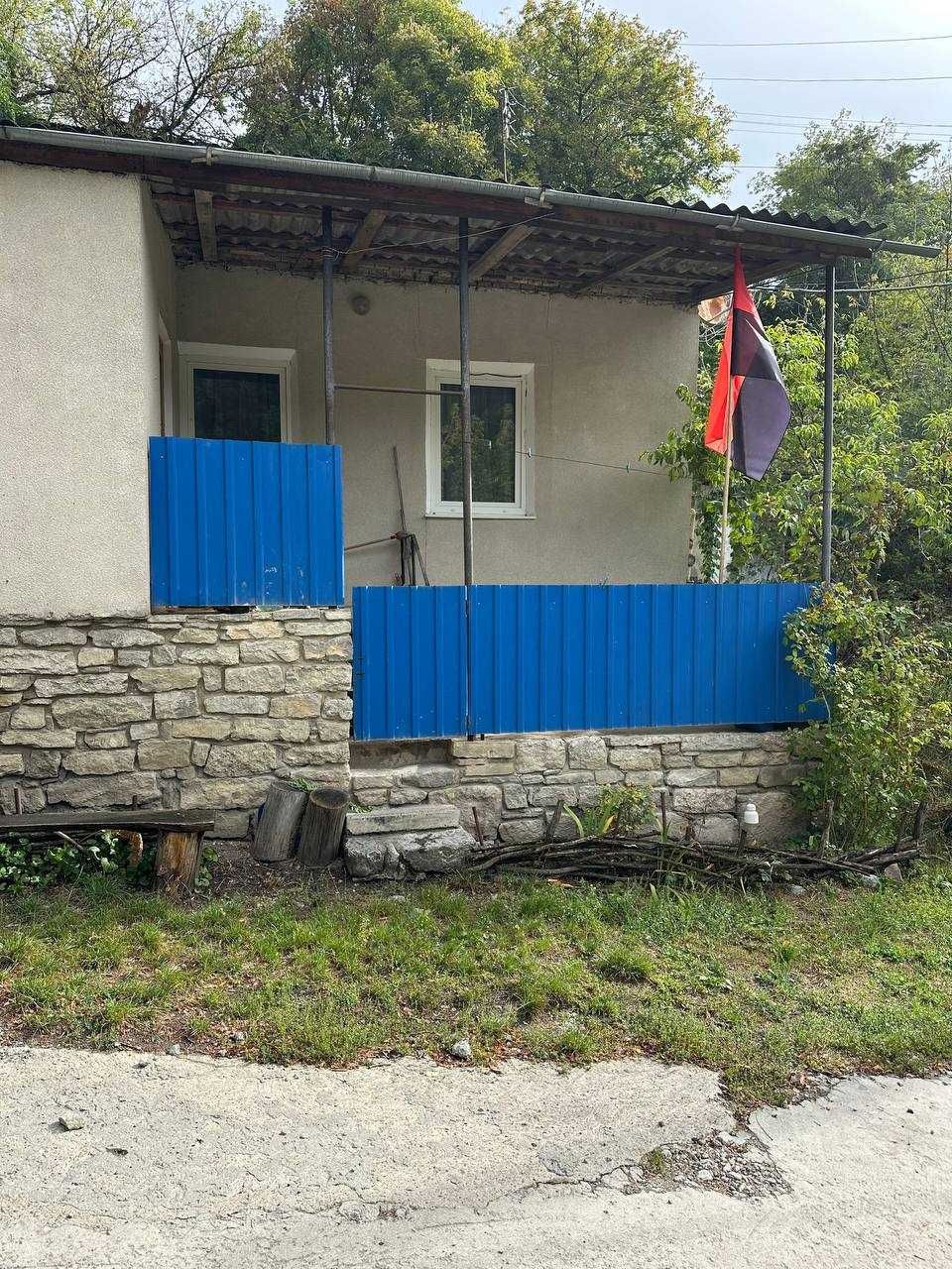 Продам 1\2 буд. Старе місто