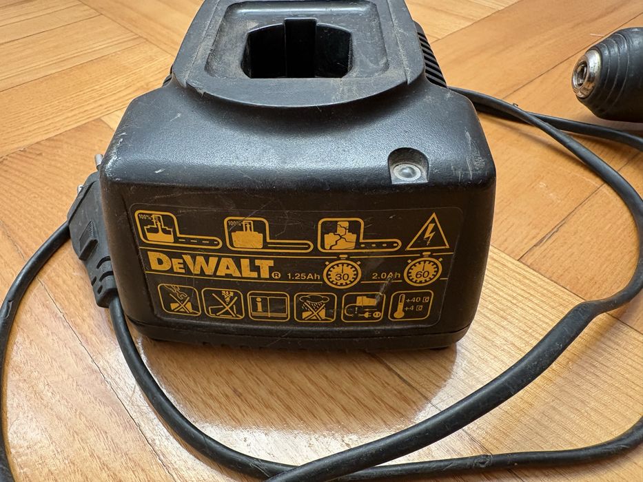 Wiertarko-wkrętarka DeWalt DC740KA