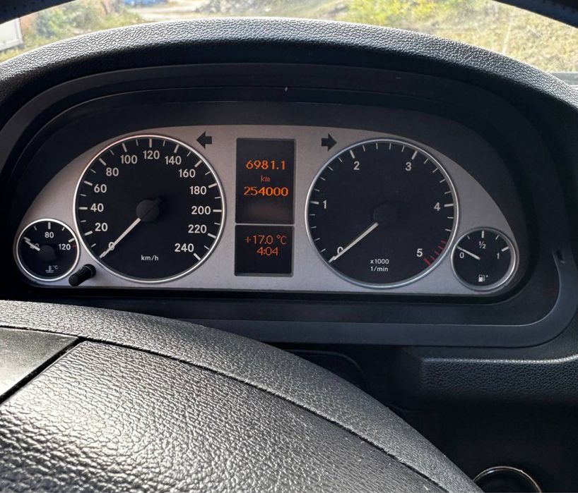 Мерседес В-180 2.0 cdi