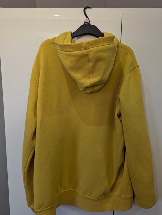 Zestaw ubrań używanych w różnym stanie